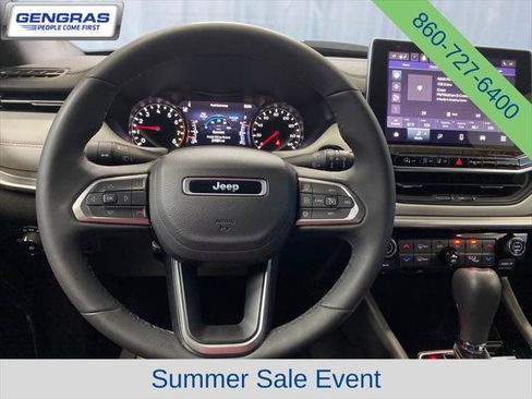 Certified 2025 Jeep Compass Limited AWD/4WD image 19