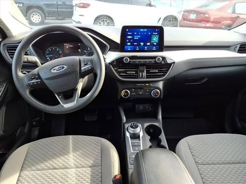 Used 2022 Ford Escape SE image 12