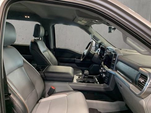 Used 2025 Ford F150 Lariat w/ Equipment Group 501A Mid AWD/4WD image 18
