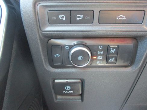 Used 2022 Ford F150 XLT w/ Equipment Group 302A High RWD image 18