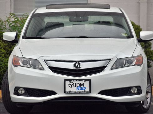Used 2013 Acura ILX w/ Technology Package image 3