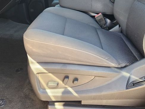 Used 2018 Chevrolet Silverado 1500 LT w/ Texas Edition image 23