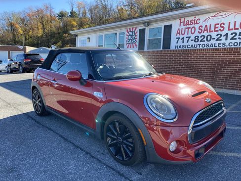 Used 2016 MINI Cooper S image 2