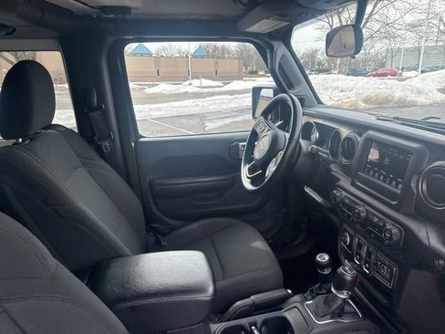 Used 2020 Jeep Wrangler Sport image 14