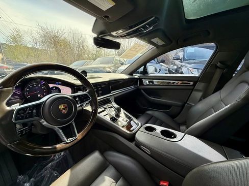 Used 2018 Porsche Panamera 4 w/ Premium Package Plus image 13
