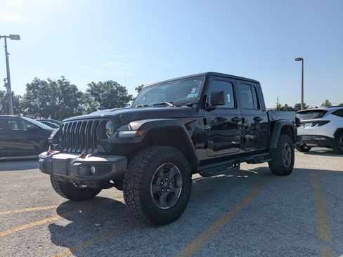 Used 2023 Jeep Gladiator Rubicon w/ LED Lighting Group AWD/4WD image 9