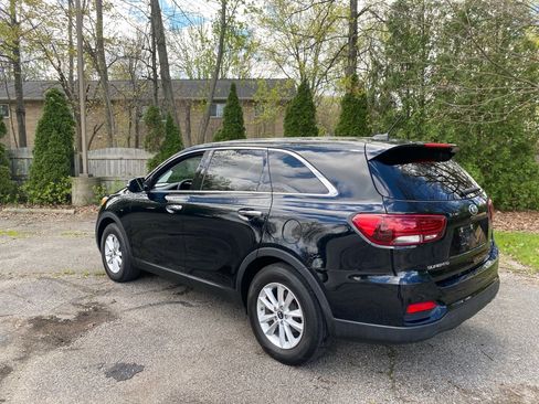 Used 2019 Kia Sorento L FWD image 3