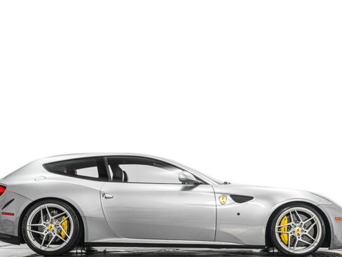 Used 2015 Ferrari FF image 2