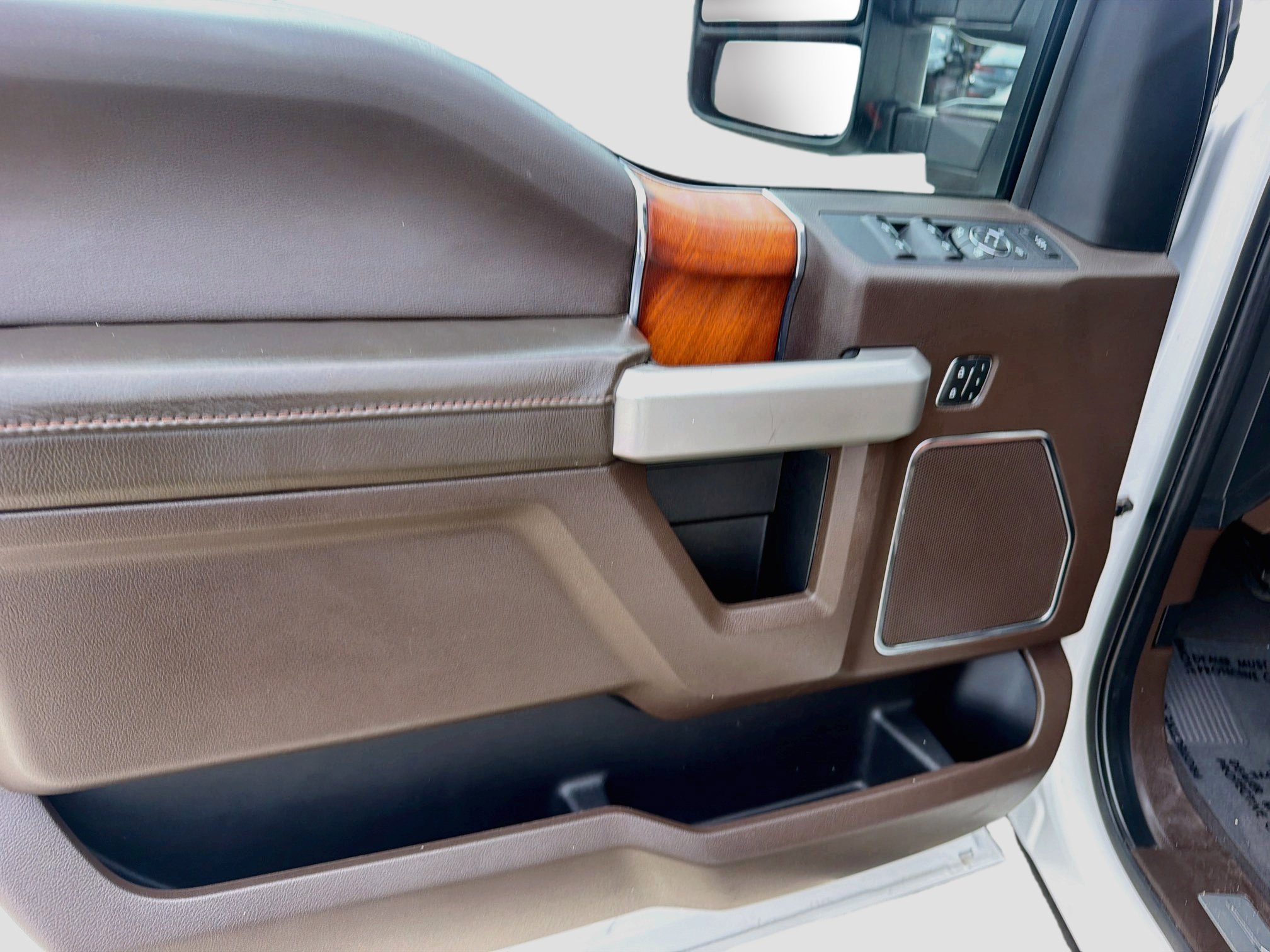 Used 2019 Ford F450 King Ranch w/ King Ranch Ultimate Package AWD/4WD image 19