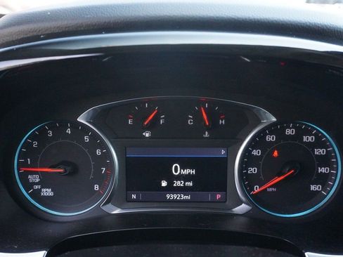 Used 2020 Chevrolet Traverse LT AWD/4WD image 42