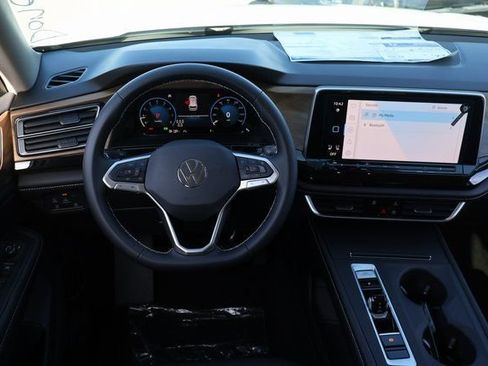 Certified 2026 Volkswagen Atlas SE AWD/4WD image 15