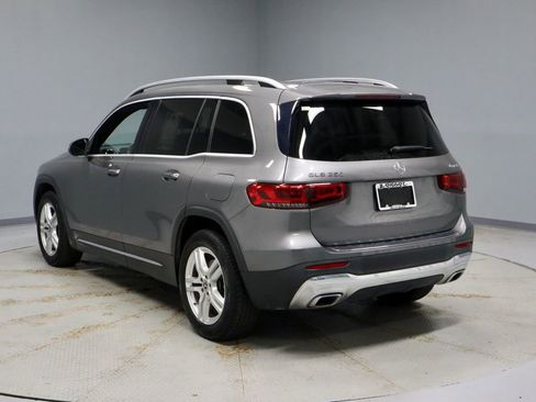 Used 2021 Mercedes-Benz GLB 250 4MATIC image 9
