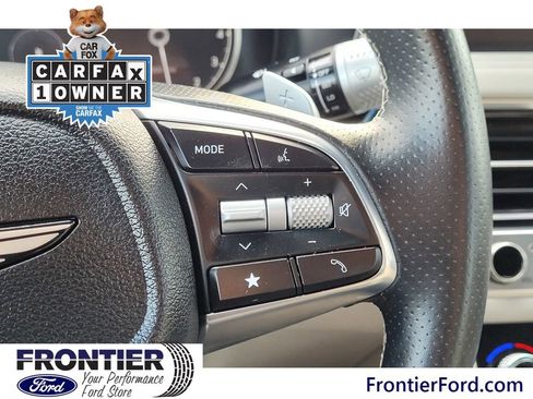 Used 2024 Genesis G70 2.5T image 19