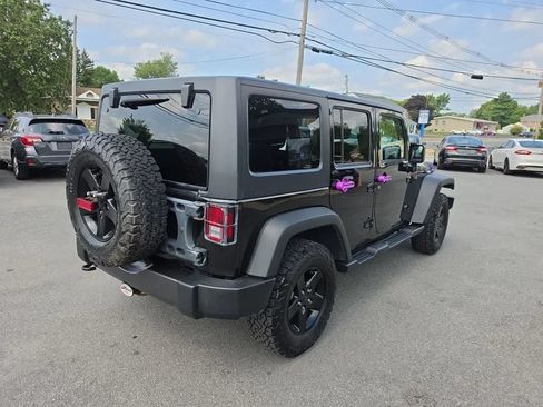 Used 2017 Jeep Wrangler Unlimited Sport AWD/4WD image 7