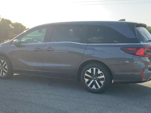 New 2026 Honda Odyssey EX-L image 6