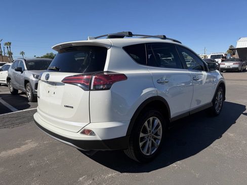 Used 2018 Toyota RAV4 Limited image 17