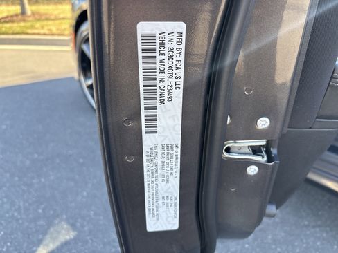 Used 2020 Dodge Charger R/T w/ Blacktop Package image 36