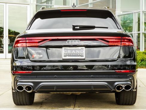 Used 2023 Audi SQ8 Prestige w/ Prestige Package AWD/4WD image 11