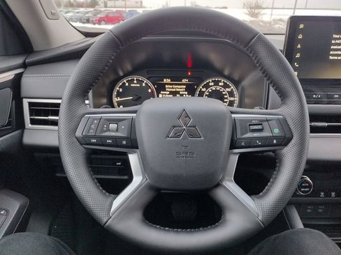 New 2026 Mitsubishi Outlander Trail Edition image 8