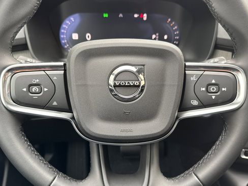 New 2026 Volvo XC40 B5 Core w/ Climate Package image 25