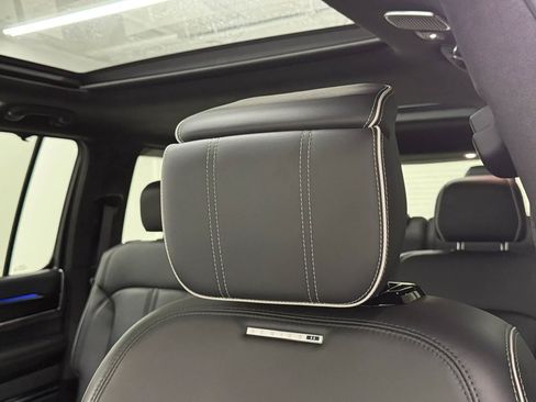 Used 2024 Jeep Grand Wagoneer Series II Obsidian w/ Quick Order Packagew 28T AWD/4WD image 34