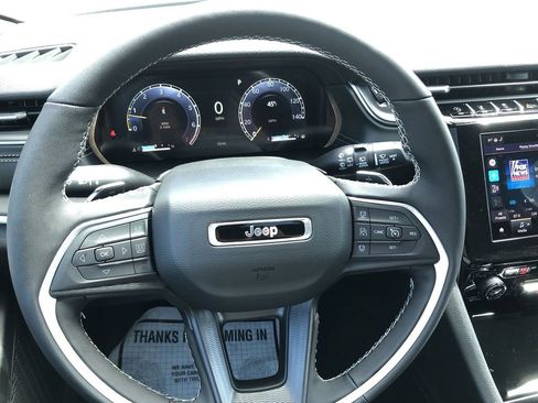 New 2026 Jeep Grand Cherokee Laredo AWD/4WD image 24