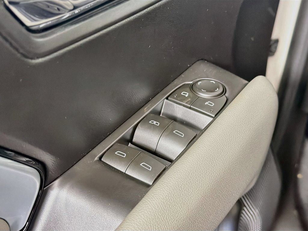 New 2026 Chevrolet Colorado ZR2 AWD/4WD image 14