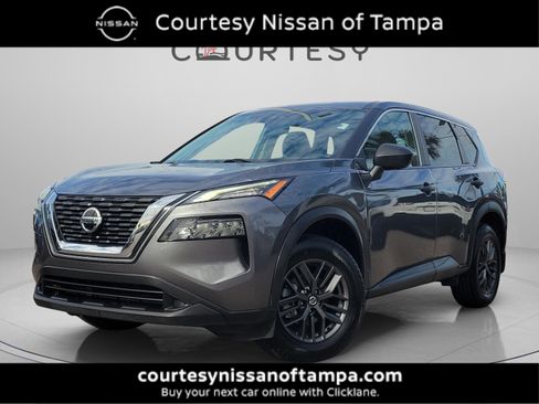 Used 2021 Nissan Rogue S image 1