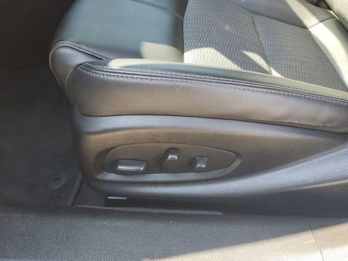 Used 2018 Chevrolet Impala LT image 6