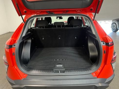 Used 2024 Hyundai Kona SE FWD image 17