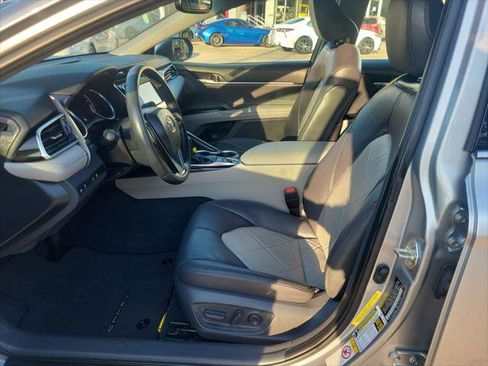 Certified 2018 Toyota Camry XLE image 13