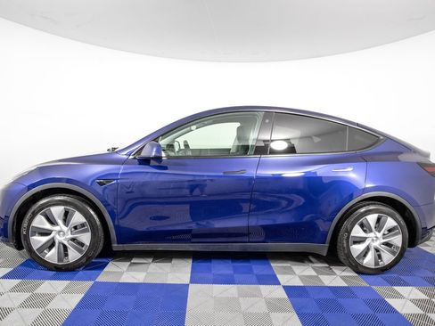 Used 2022 Tesla Model Y Long Range AWD/4WD image 8