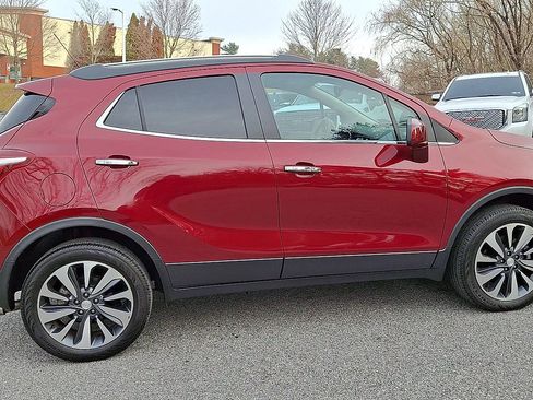 Certified 2022 Buick Encore Preferred w/ Safety Package image 9