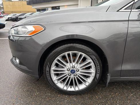 Used 2016 Ford Fusion SE w/ Equipment Group 202A image 11