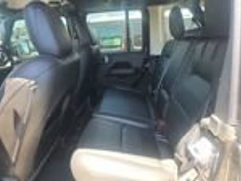 Used 2023 Jeep Wrangler Unlimited Sahara w/ Cold Weather Group AWD/4WD image 34
