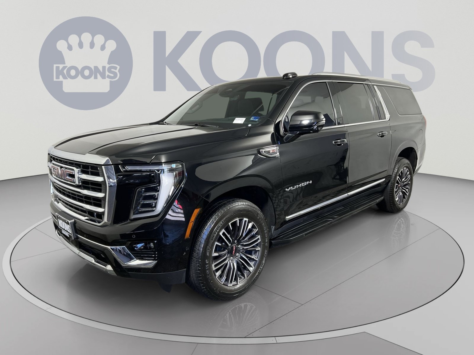 Used 2025 GMC Yukon XL Elevation w/ Elevation Premium Package AWD/4WD image 5