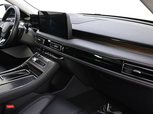 New 2026 Lincoln Aviator Reserve AWD/4WD image 15