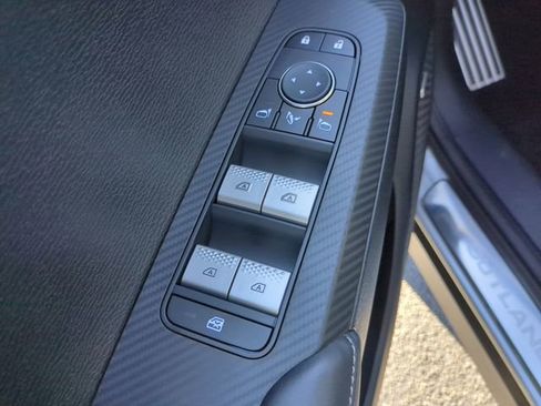 New 2026 Mitsubishi Outlander SEL FWD image 21