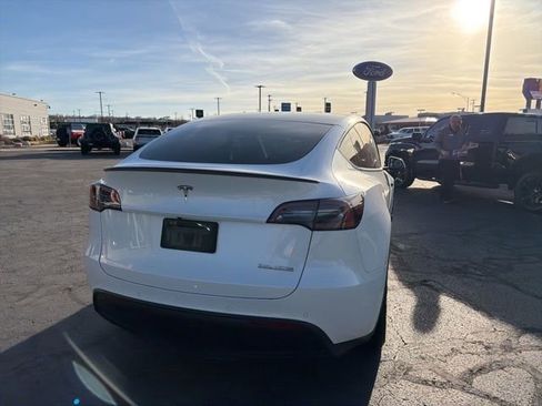 Used 2022 Tesla Model Y Performance image 8