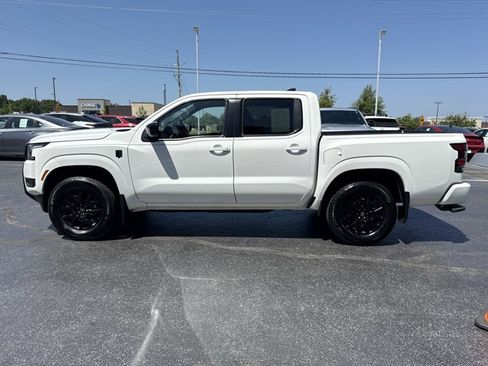 Certified 2026 Nissan Frontier SV w/ Tow Package AWD/4WD image 10
