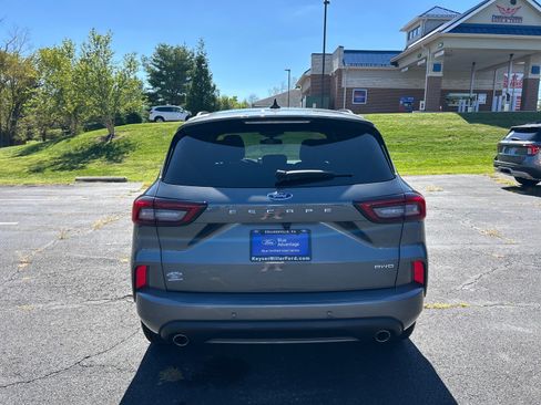 Used 2023 Ford Escape ST-Line Select w/ Tech Pack #2 AWD/4WD image 11