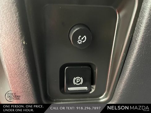 Used 2023 Chevrolet Corvette Stingray Preferred Cpe w/ Z51 Performance Package image 29