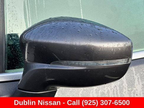 Used 2022 Chrysler Pacifica Touring-L FWD image 54