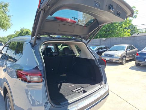 Used 2023 Nissan Rogue Platinum w/ Platinum Premium Package FWD image 34