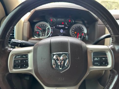 Used 2018 RAM 2500 Laramie AWD/4WD image 25