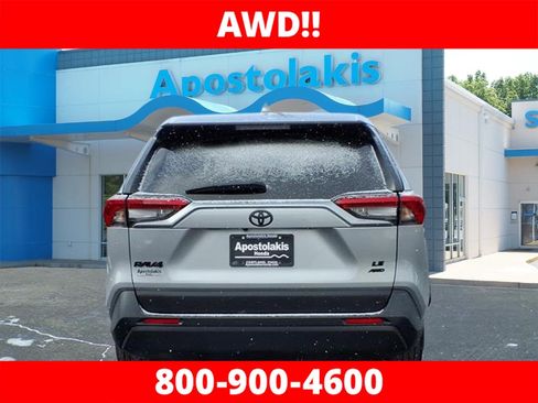 Used 2023 Toyota RAV4 LE image 4