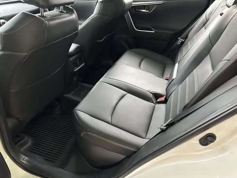 Used 2022 Toyota RAV4 Limited AWD/4WD image 9