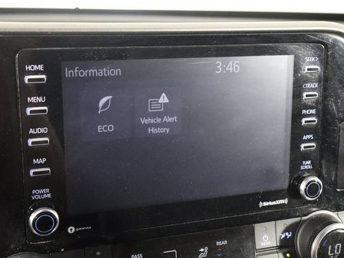 Used 2022 Toyota Highlander L AWD/4WD image 33