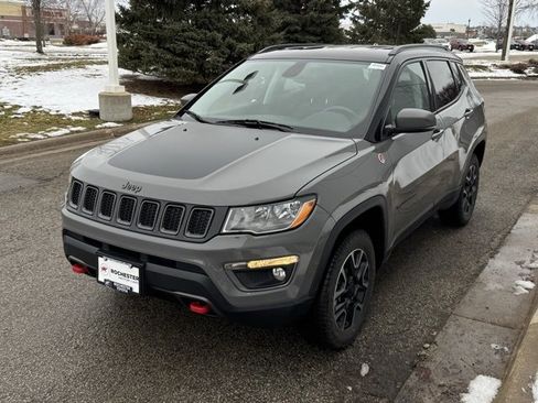 Used 2019 Jeep Compass Trailhawk w/ Leather Interior Group image 32