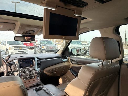 Used 2015 Chevrolet Suburban LTZ image 19